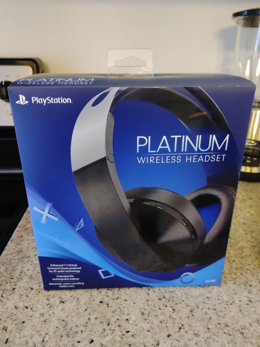 Playstation Platinum Wireless Headset PS4 or PS5