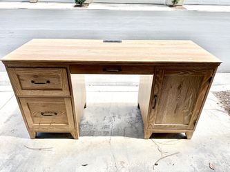 Pottery Barn Teen - Hampton Smart Storage Desk (SRP $1499)
