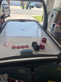 Air Hockey Table