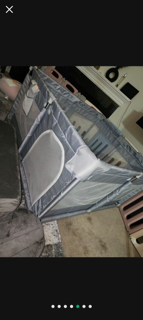 Large Baby Playpen / Playard, Indoor & Outdoor with Anti-Slip Base