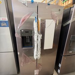 GE 25.3 CU. FT. SIDE-BY-SIDE REFRIGERATOR
