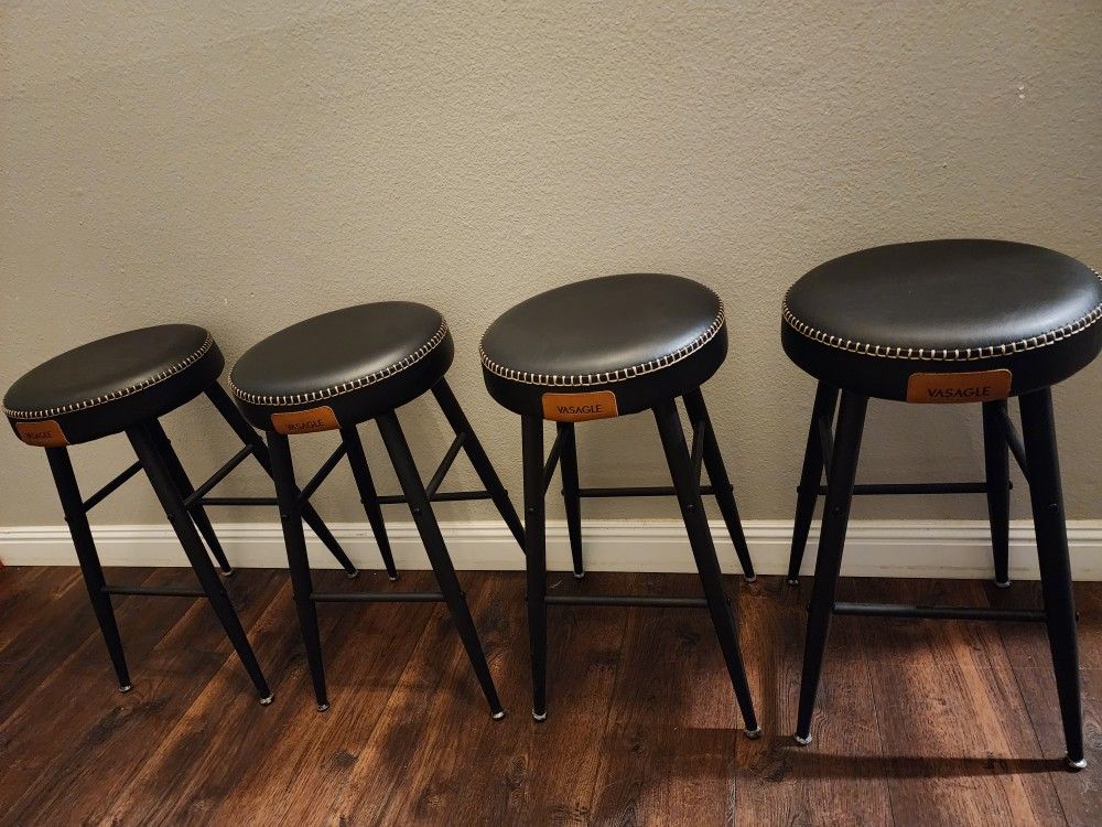 Kitchen/Bar Stools. Set Of 4