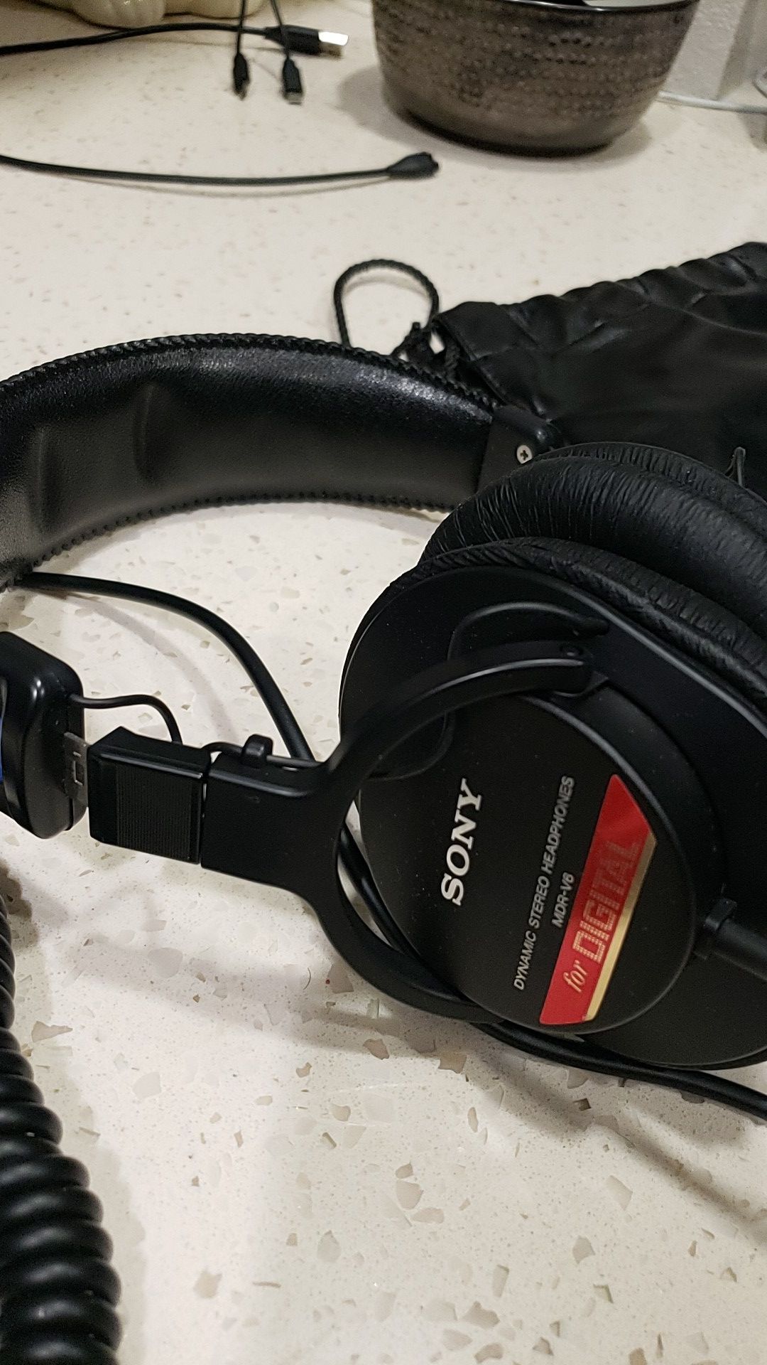 Sony MDR V6 Studio Headphones