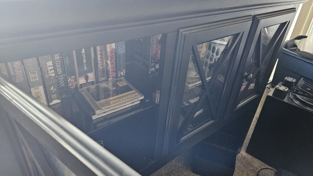 Media Storage Unit w/ Lamp