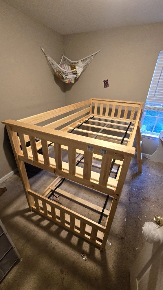 Low bunk beds