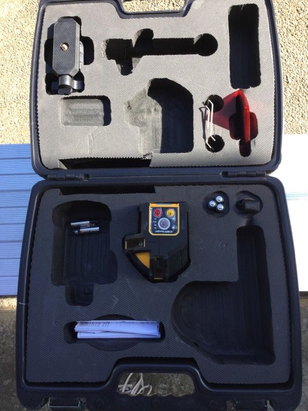 CST/Berger XLP - 34 Mini Line & Point Laser