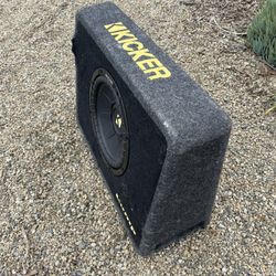 Kicker Subwoofer with Enclosure – Great Condition