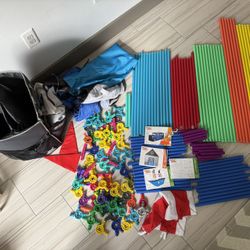 Antsy Pants 180+ pieces Play Sets 