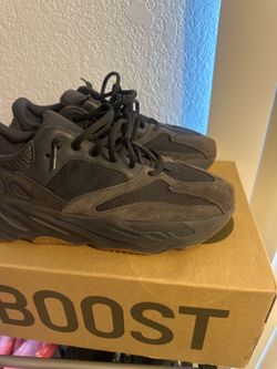Yeezy 700