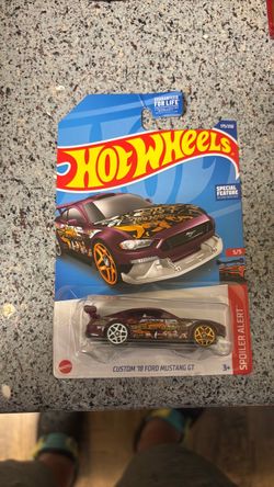 Hot Wheels Custom '18 Ford Mustang GT