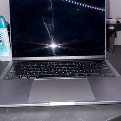 2020 Mac book Pro M1 Chip 256GB