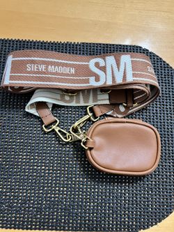 Steve Madden AirPod Case & Shoulder Strap