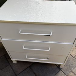Small White Dresser