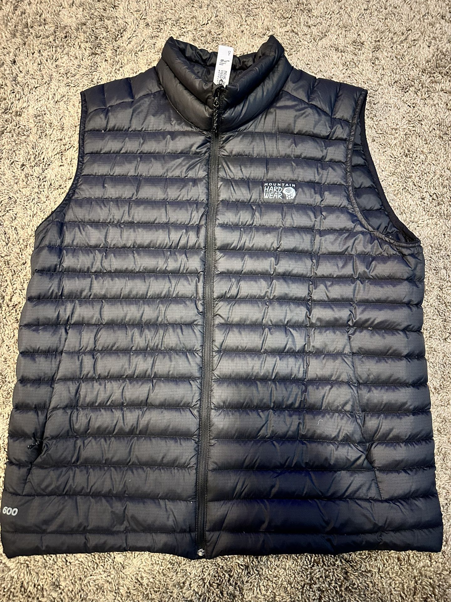 Mountain hard wear Puffer Vest Men’s Large