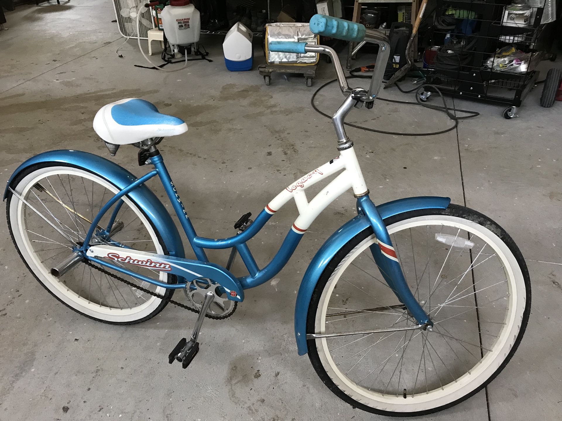 Schwinn girls bike 24 inch wheels