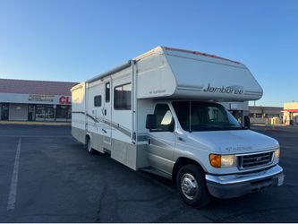 2005 fleetwood  motorhome