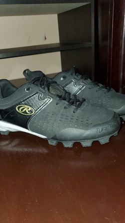 Rawlings cleats size 7.5 clean barely used