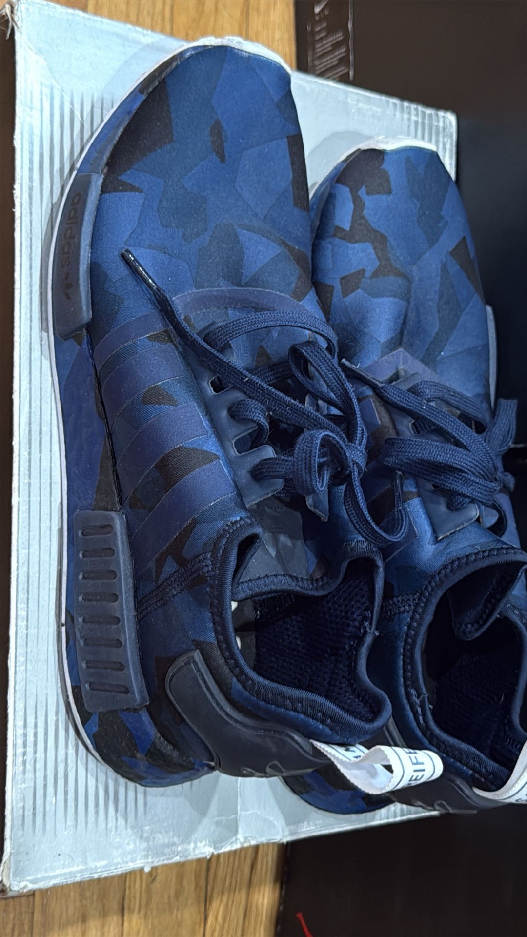 Adidas NMD R1 Fractal Camo Collegiate Navy Size 10 