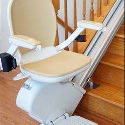 Acorn Superglide Stairlift Left-Side