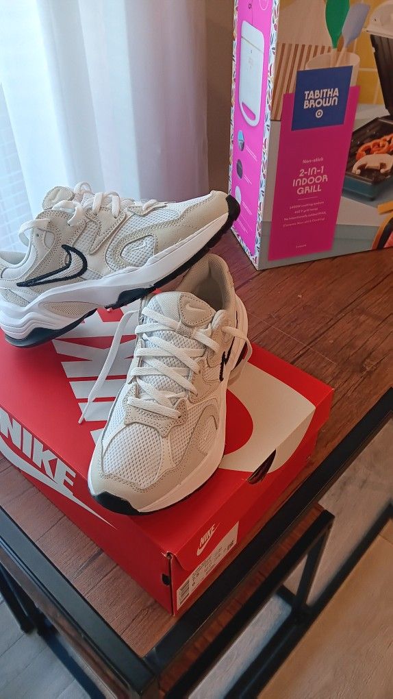 Womans Nike