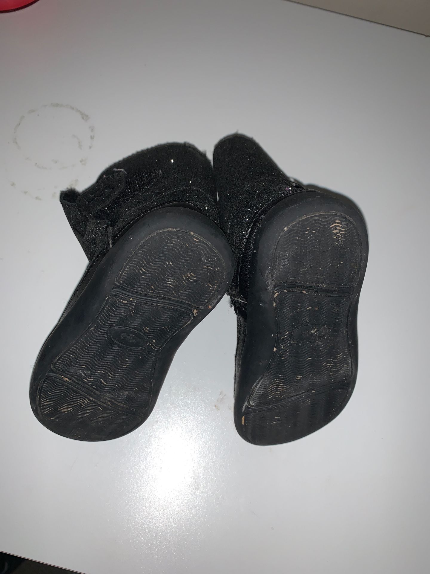 Ugg boots toddler size 5