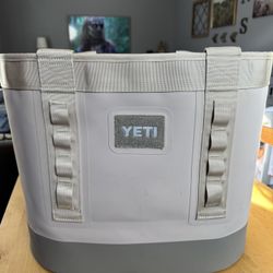 Yeti Camino Carryall-Everglade Sand-Rare