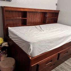 Twin Bed 