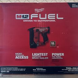 Milwaukee M12 FUEL 12-Volt Lithium-Ion Brushless Cordless 18- Gauge 1-1/2 in. Compact Brad Nailer (Tool Only) * (168)