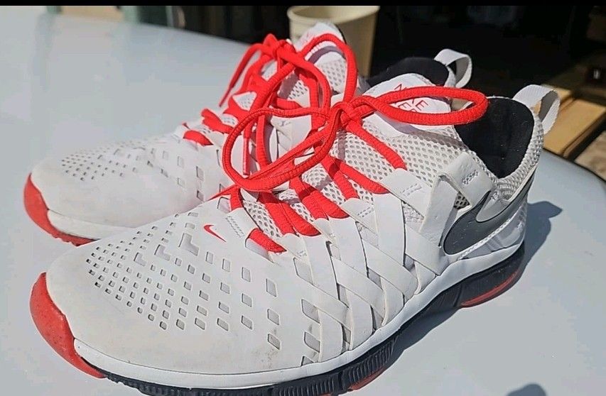 NIKE FREE TRAINER