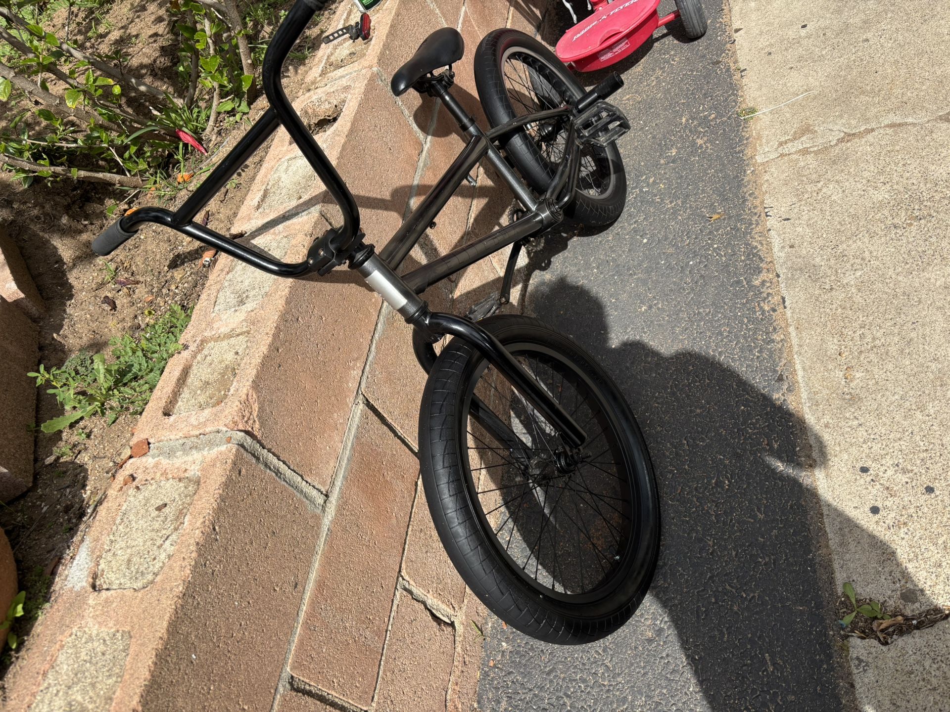 Elite BMX 20’in Gunmetal Grey Used