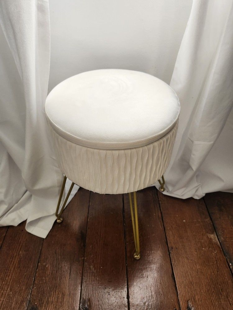 Vanity Chair