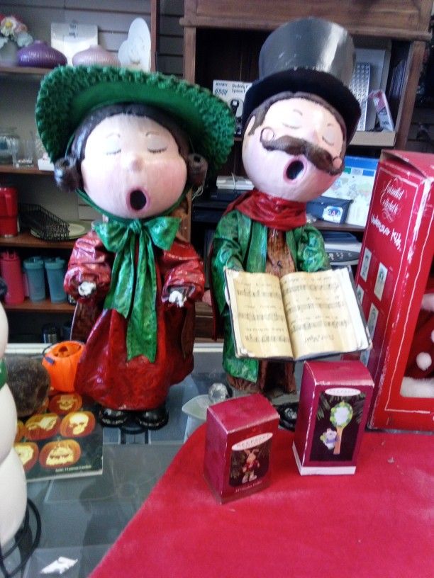Byers' Choice Carolers or similar vintage paper mache Christmas figurines,