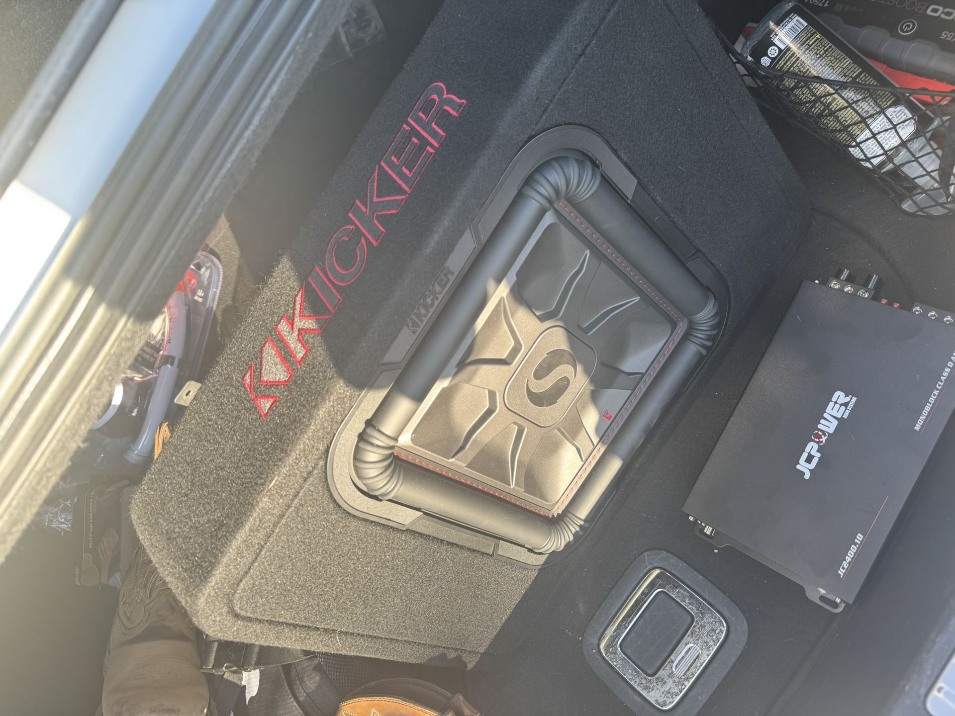 Kicker Subwoofer With Amp
