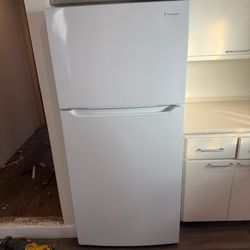 Refrigerator in good condition 