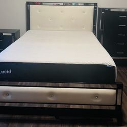 GORGEOUS BLACK AND MIRROR BEDROOM SET WITH LUCID MATTRESS