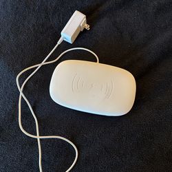 Wireless Charger & UV Light For Decontamination