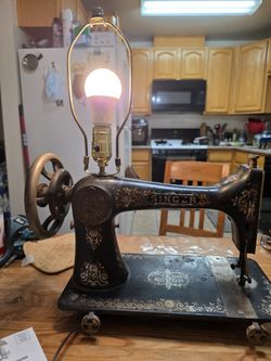 Singer Sewing Machine Lamp