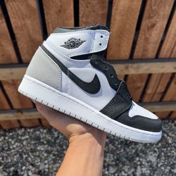Jordan 1 High Stage Haze (Size 7Y)