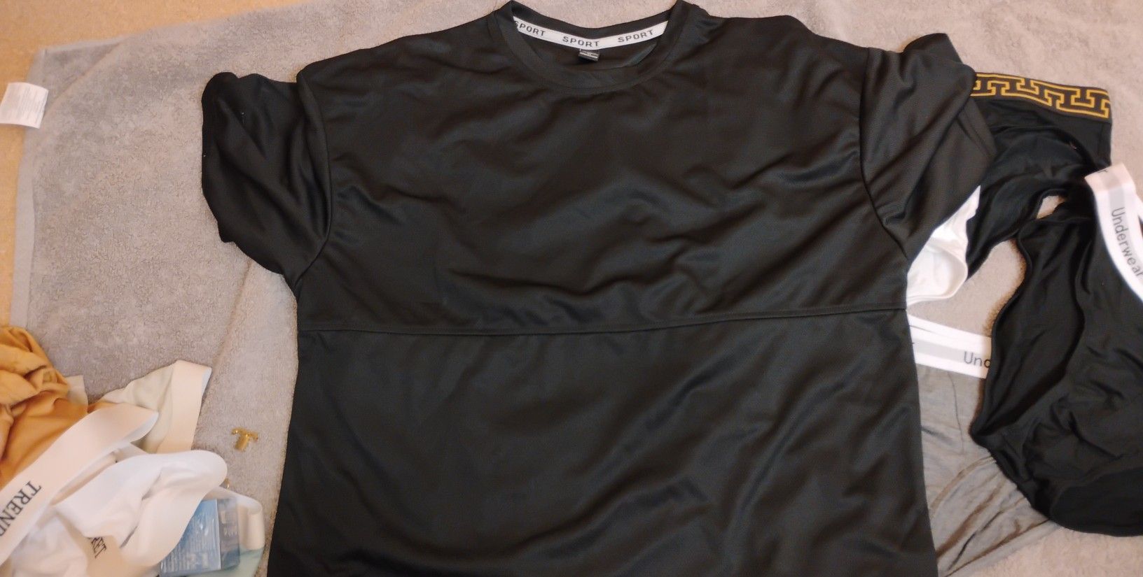 Men's Medium Sports Shirt 15.00