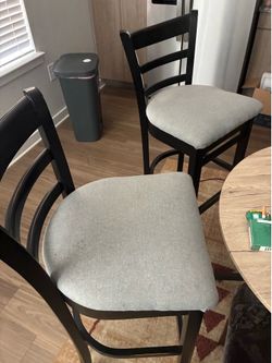 2 bar chairs