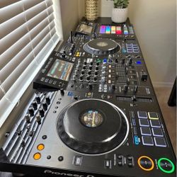Pioneer-XDJ-XZ + DJS-1000 Mint Condition 