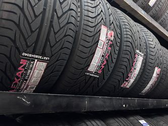 275/45R20 Lexani Performance Tire – Premium All-Season Traction, Luxur