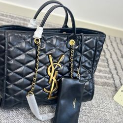 Ladies' black high-end handbag
