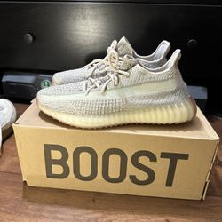 Yeezy 350 Citrin DS Size 9.5
