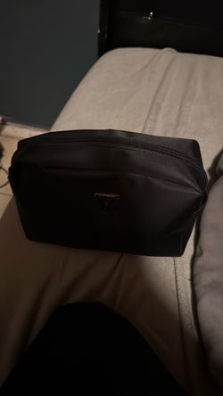 Black GUESS Nylon Cosmetic Bag / Toiletry Pouch  (best offer (