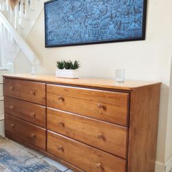 SOLID WOOD DRESSER 6 DRAWERS DELIVERY AVAILABLE