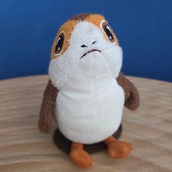 Disney Parks STAR WARS Porg 6" Magnetic Shoulder Plush