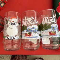 Vintage Pepsi Christmas Glasses 