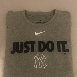 NIKE Center Swoosh NEW YORK YANKEES Just Do It Tee Mens L Dri Fit MLB Shirt 