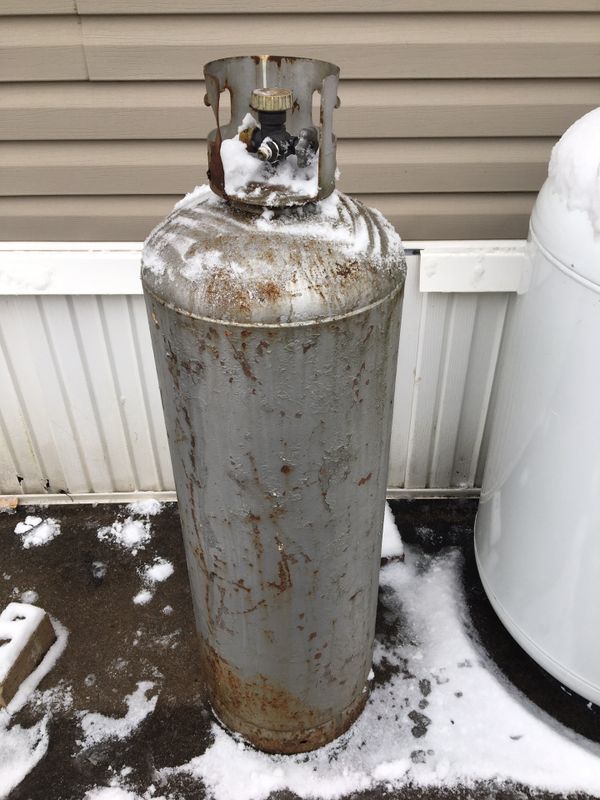 100 lb propane tank for Sale in Middletown, PA - OfferUp